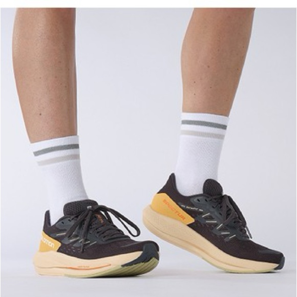 salomon spectur running shoes